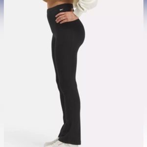 Reebok Black Cotton Flare Leggings Size M